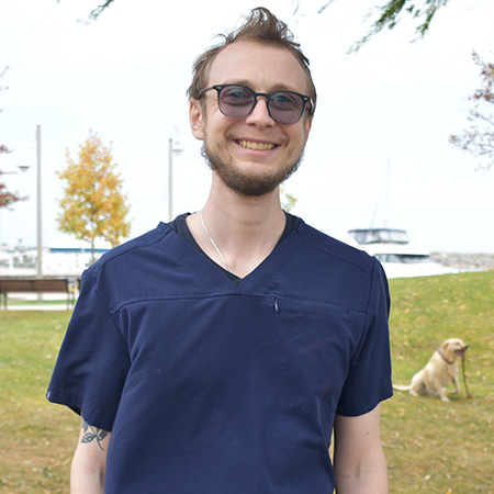 Evan Bleakney - Registered Veterinary Technician